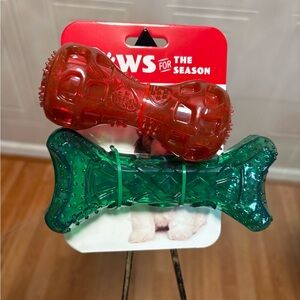 Jmle  Christmas  Paws For The Season  5 & 6,5” Dog Toy   With Squeaker.